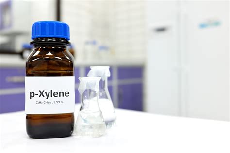  Xylene - Một chất lỏng hữu cơ đa năng trong sản xuất và tổng hợp hóa học!